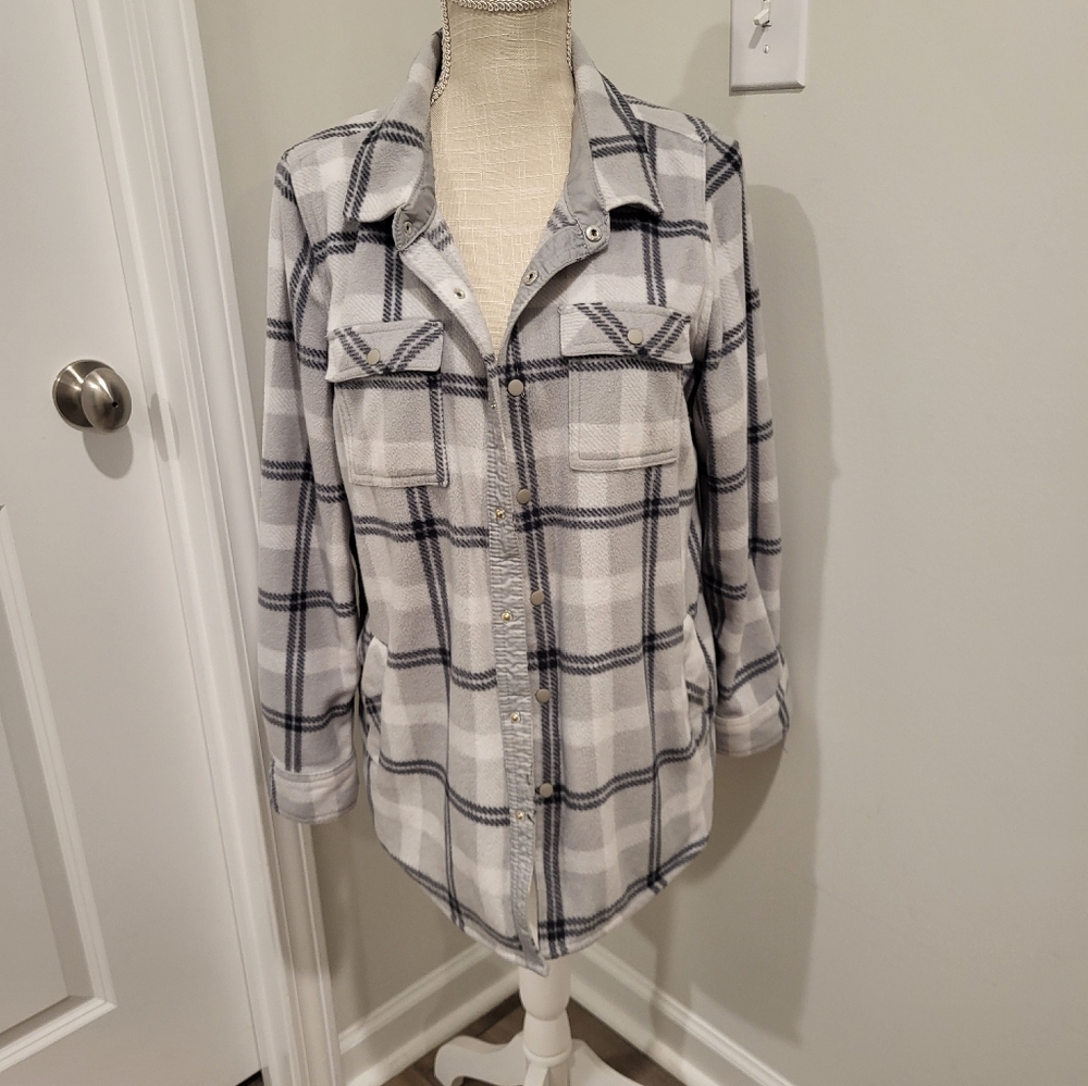 O'Neill Shacket - Picture 2 of 7